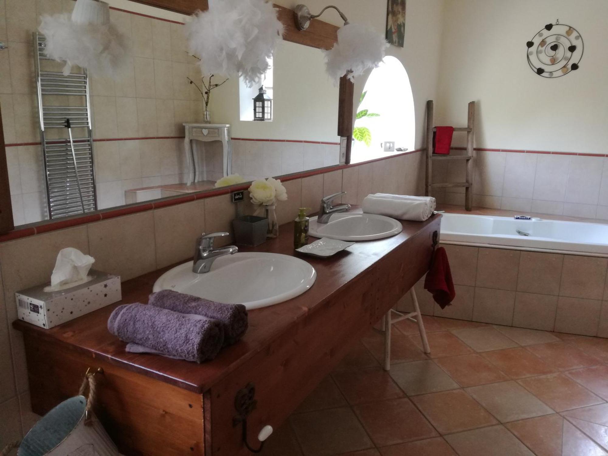 Bed and Breakfast Mon Petit Soulie Loupia Exterior foto